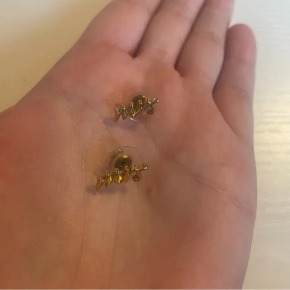 Kate Spade Mrs Cursive Gold Studs - Picture 3 of 5